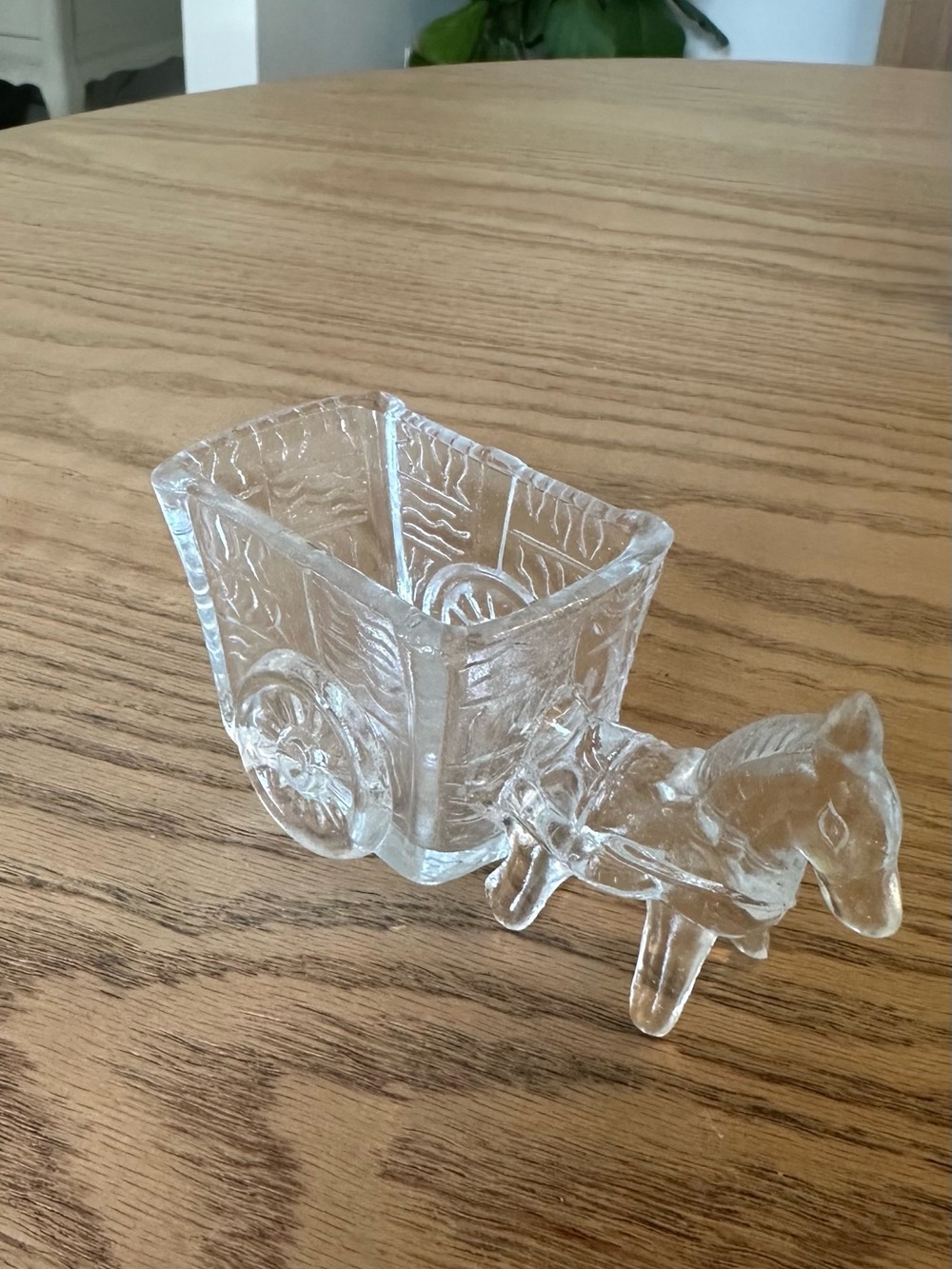 Vintage Jeanette Glass Horse and Cart Accent Toothpicks, Candy, Tea Bag Holder